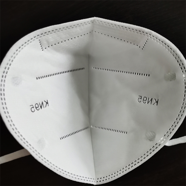 코 와이어가있는 일회용 Covid KN95 페이스 마스크